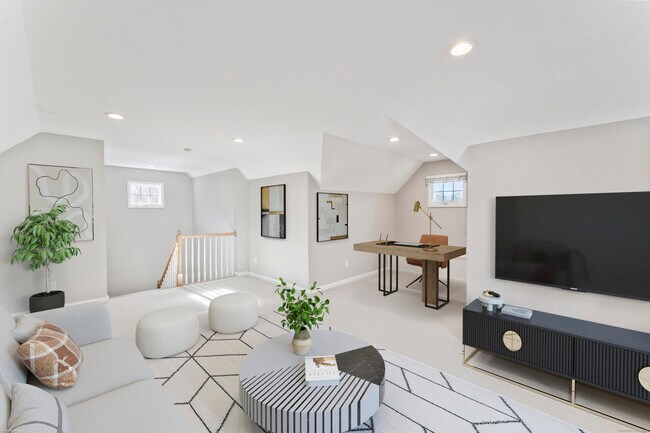 Building Photo - 4 Woods Way