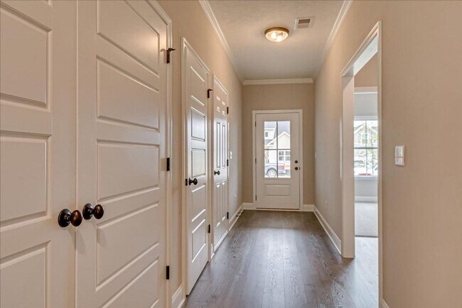 Building Photo - 118 Myrtle Grv Trl