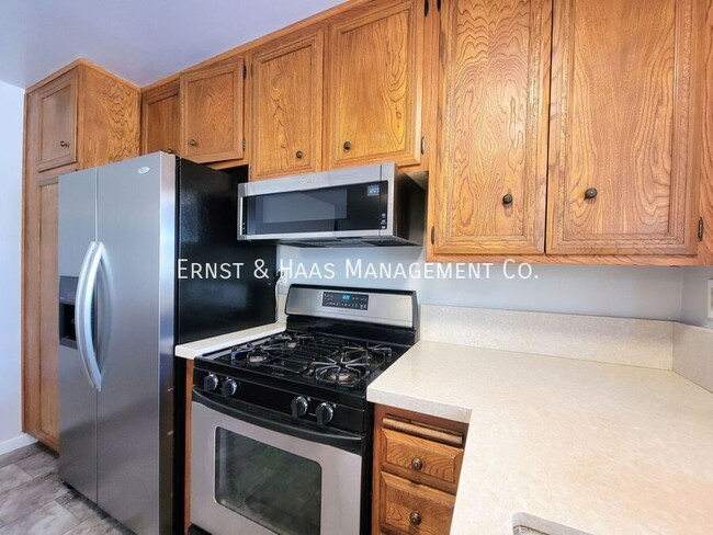 Building Photo - 10751 Andy St