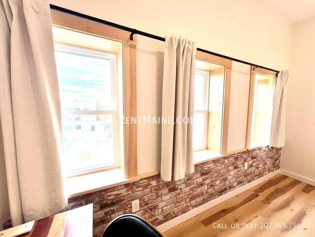 Building Photo - 113 N Lancey St