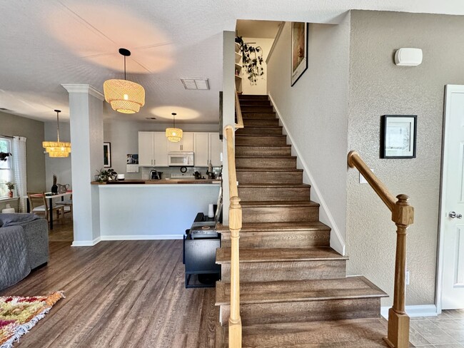 Building Photo - First-Time Rental Near The Beaches! Available 08-14-26 - Attached Garage - Fenced Yard - Pet Frie...
