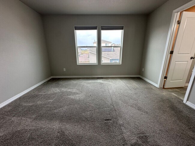 Building Photo - Charming 3 Bed 3 Bath House!!!