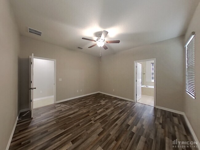 Building Photo - 5419 Dove Cottage Ln