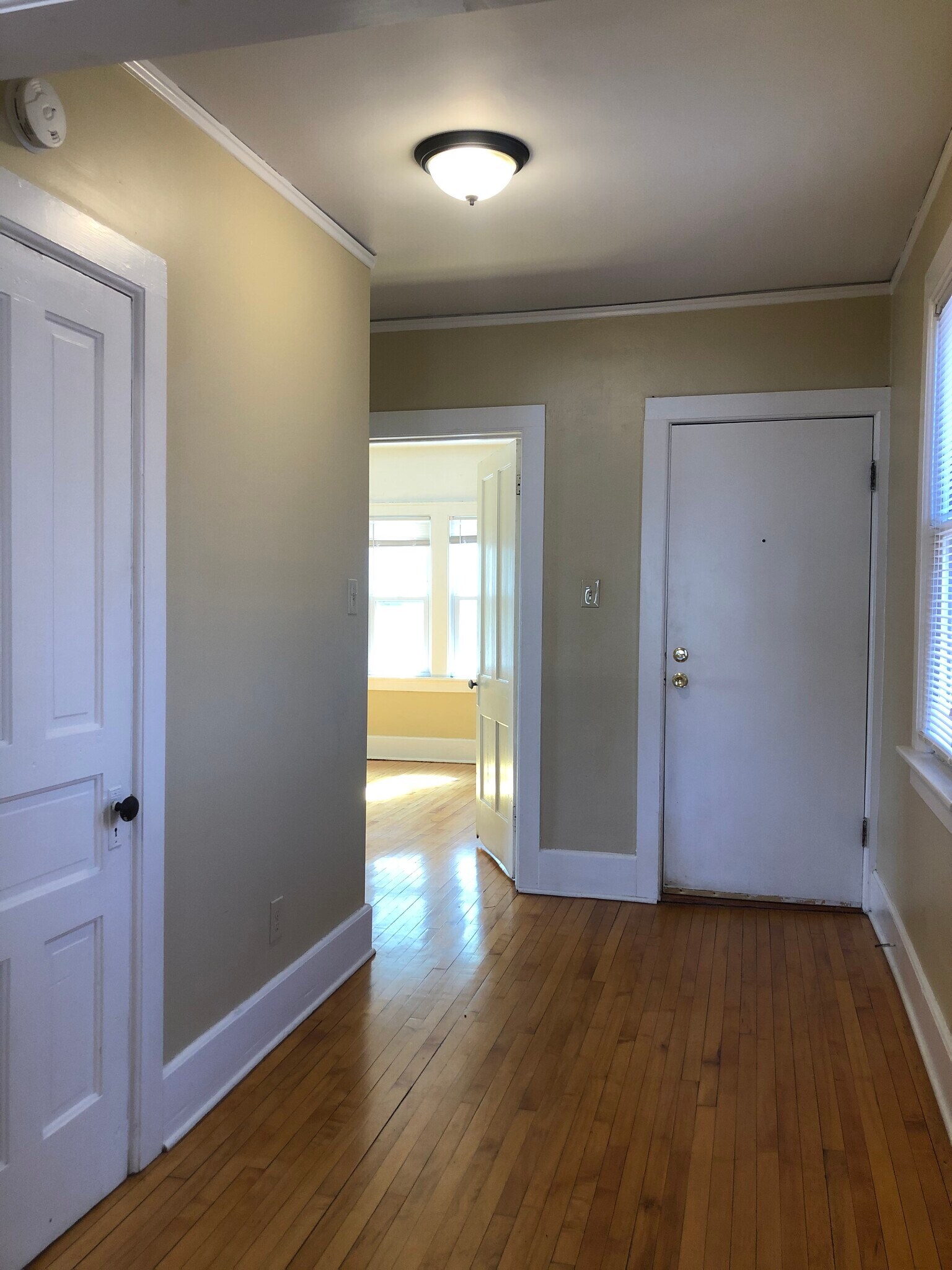 Building Photo - 2456 S Delaware Ave