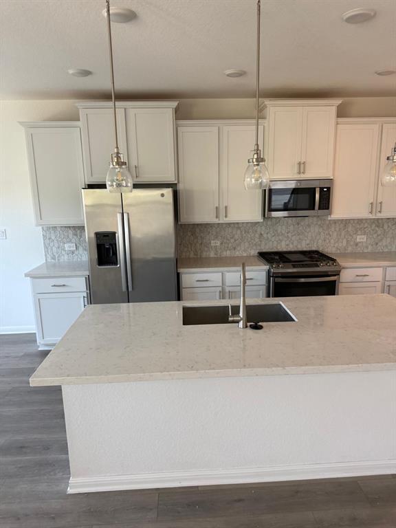 Building Photo - 1611 Iberville Dr