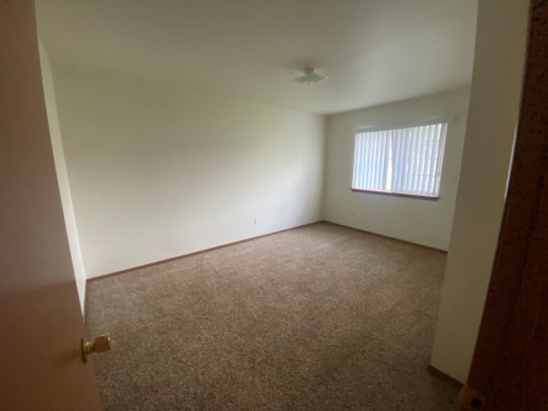 Building Photo - 7500 Westbrook Ct