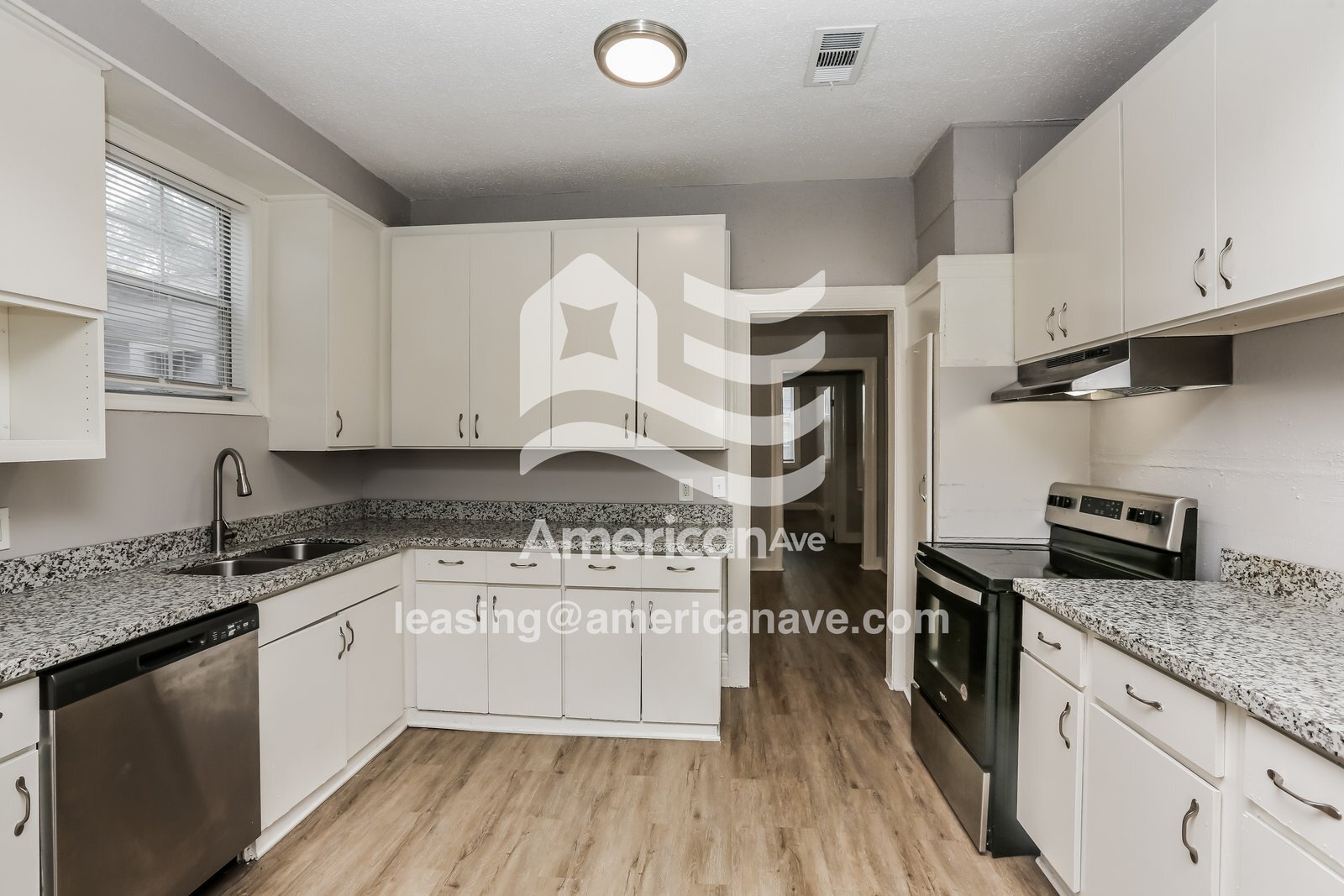 Building Photo - 353 E Ridgeway St