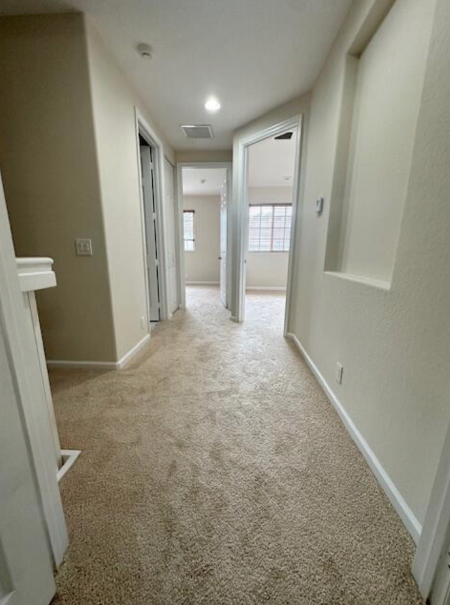 Building Photo - 7359 Briella Dr
