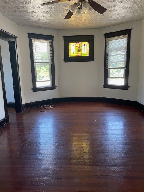 Building Photo - 3966 Regent Ave