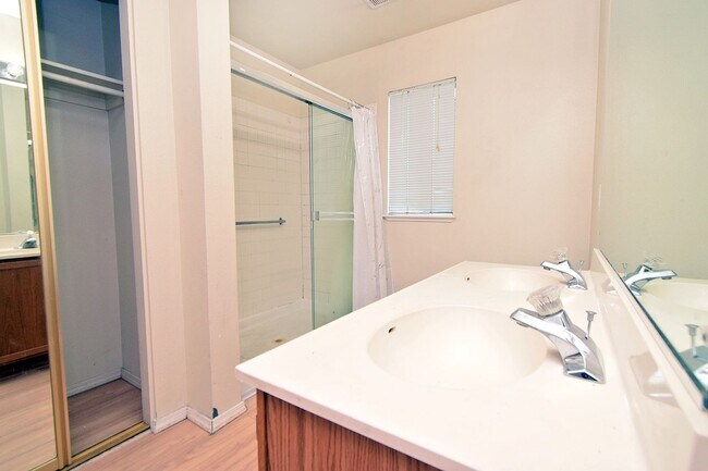 Building Photo - 4586 China Rose Cir