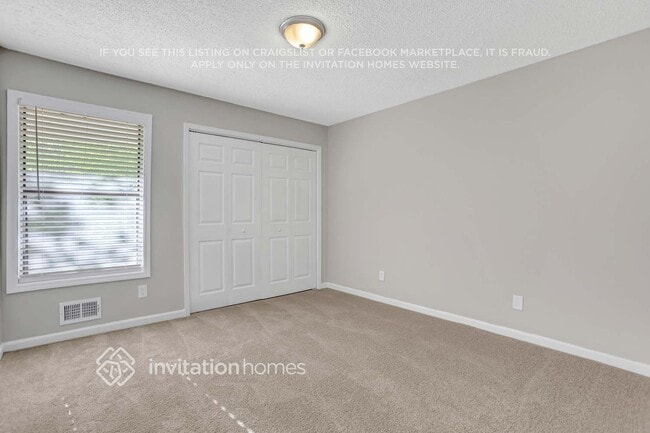 Building Photo - 5001 Post Rd Pass