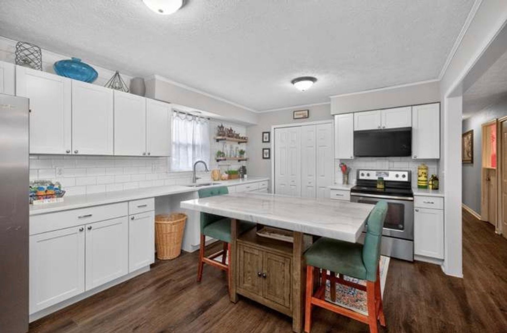 Building Photo - 108 Farmers Ln