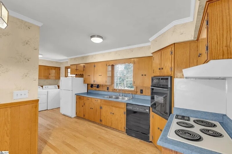 Building Photo - 113 Willenhall Ln