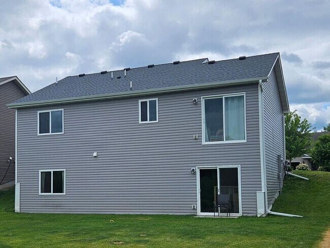 Building Photo - 947 Breckenridge Ln