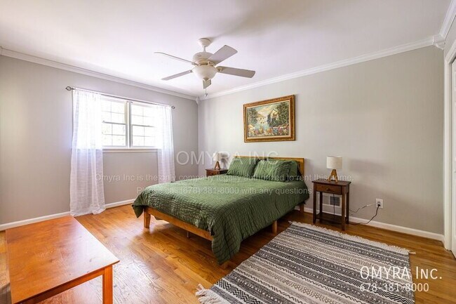 Building Photo - Beautiful 4 Bedroom House in Doraville!