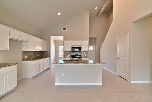 Building Photo - 6601 Loretta White Ln