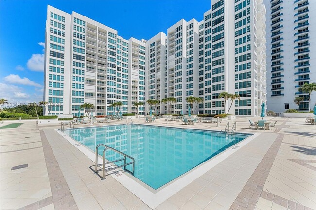 Building Photo - 1620 S Ocean Blvd