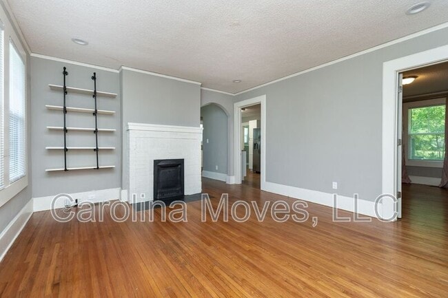 Building Photo - 306 Powell St