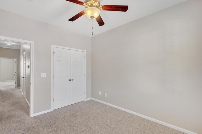 Building Photo - Carolina Forest Townhome with garage!