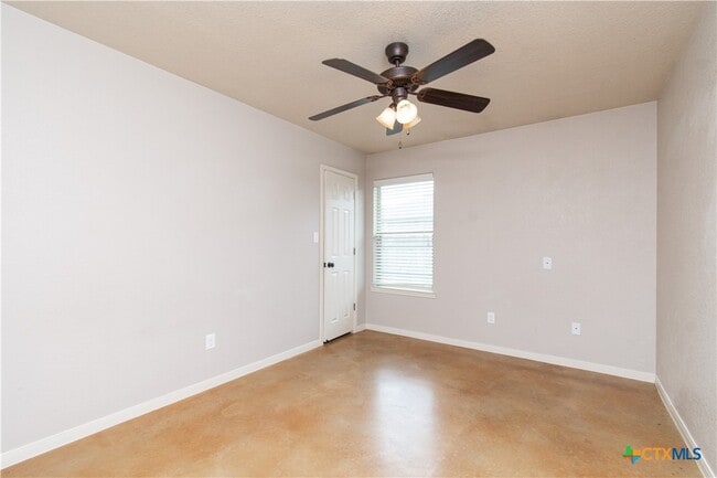 Building Photo - 4409 Brutus Ln