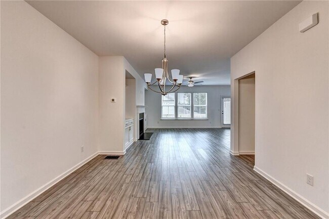 Building Photo - 477 Danville Ave