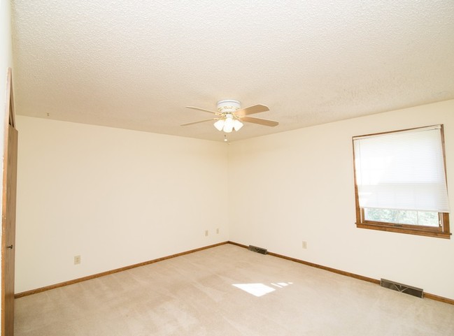Building Photo - 2309 Colonial Hills Rd