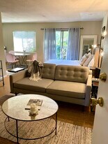 Building Photo - 836 N La Jolla Ave