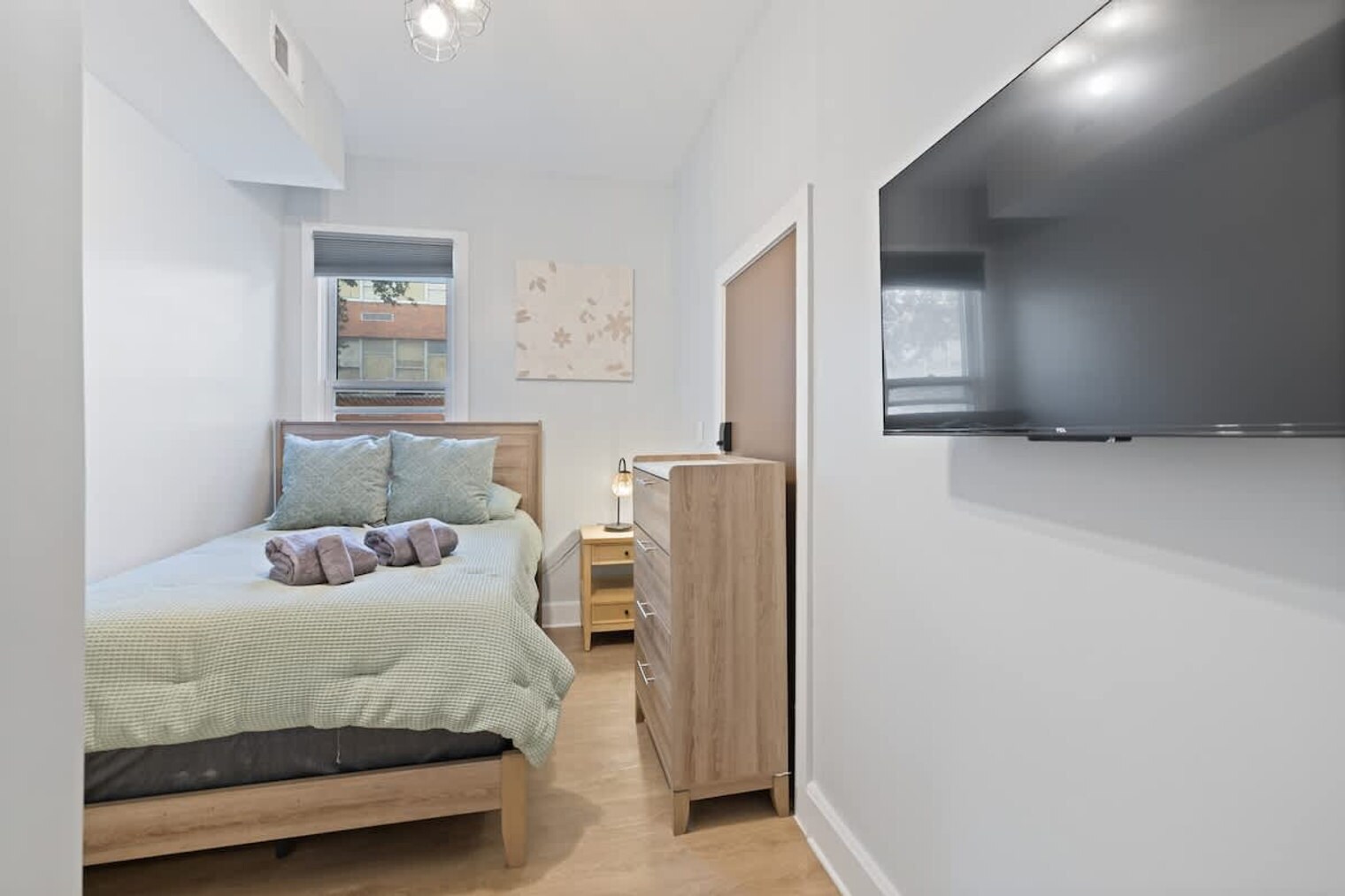 Building Photo - 20 Tuers Ave