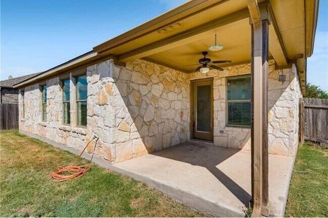 Building Photo - 108 Wallin Farms Dr