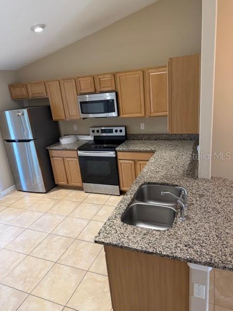 Building Photo - 55 Pine Haven Dr