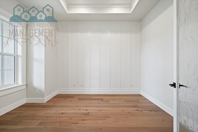 Building Photo - 10642 W Lothbury Dr