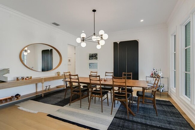 Building Photo - 5101 Cuesta Verde