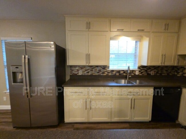 Building Photo - 4707 Philco Dr