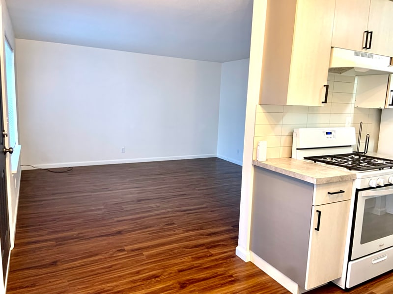 Building Photo - 9222 Kenwood Dr SW