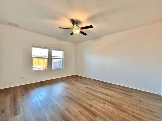 Building Photo - Spacious 4/BR 2.5/BA Two-Level Home with 3-Car Garage & Covered Deck