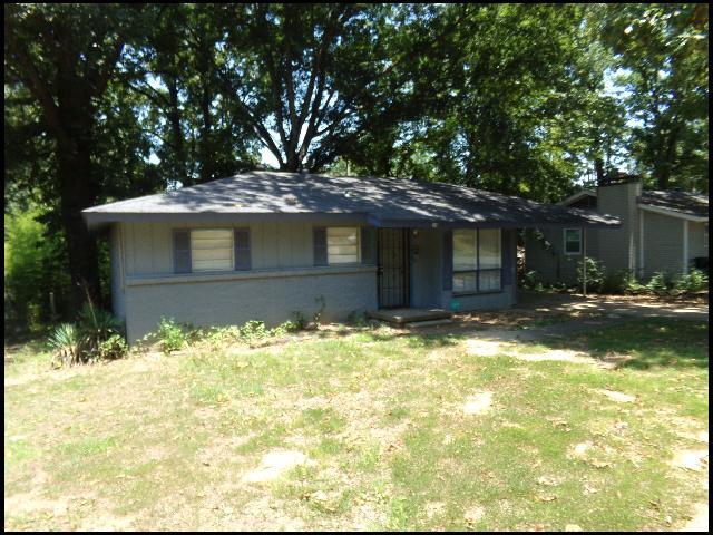Building Photo - 16 S Wakefield Dr
