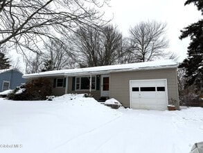 Building Photo - 10 Willey St