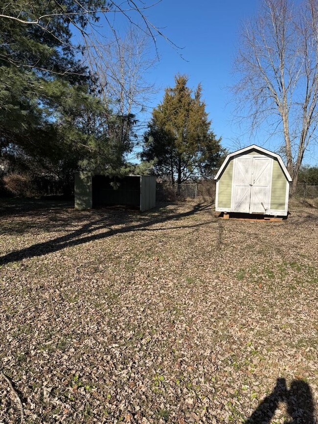 Building Photo - 235 Boles Rd