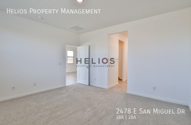 Building Photo - 2478 E San Miguel Dr