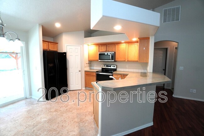 Building Photo - 12303 W Abram Dr