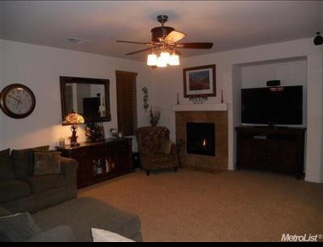 Building Photo - 1500 Winterbrook St