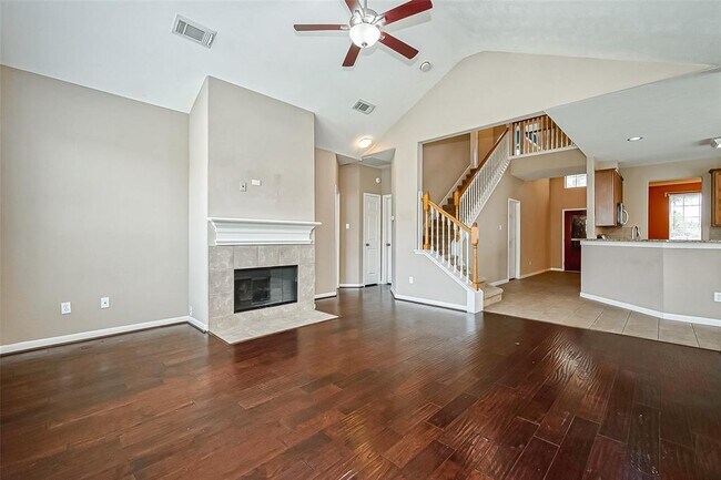 Building Photo - 2218 Falcon Knoll Ln