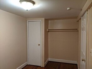 Building Photo - Three-Bedroom Apartment Near Public Transportation