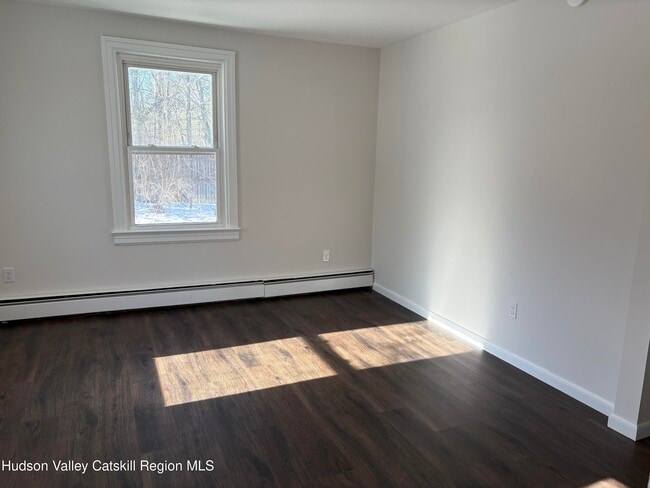 Building Photo - 103-105-105 Flatbush Camp Rd