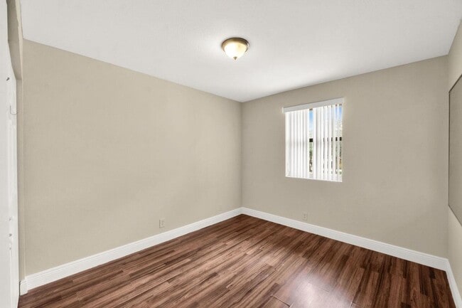 Building Photo - 4295 Coral Springs Dr