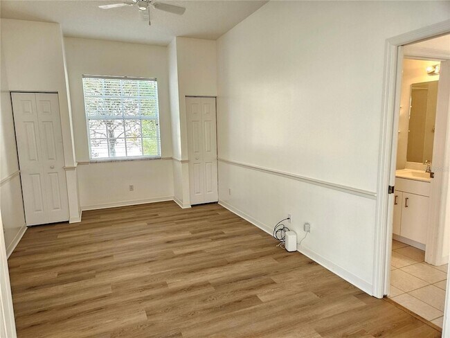 Building Photo - 835 Chalmers Dr