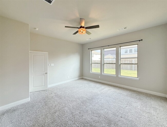 Building Photo - 3119 Grandview Dr