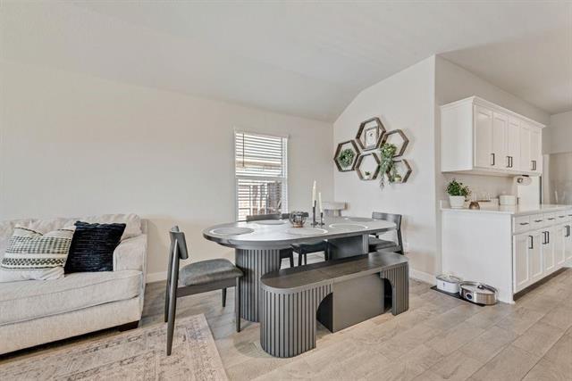 Building Photo - 1513 Hulen Park Trl