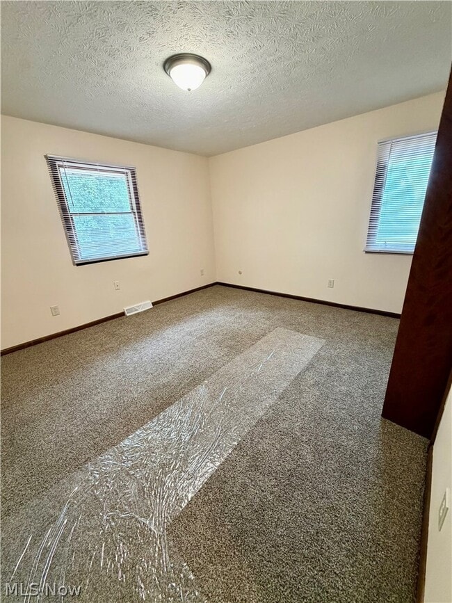 Building Photo - 6218 Island Dr NW