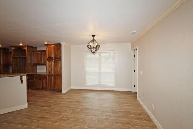 Building Photo - 8108 Knoxville Dr